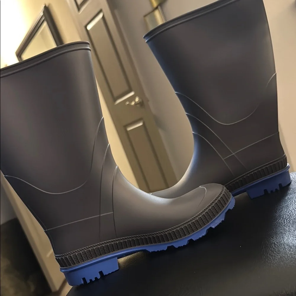 Kamik Kids Charcoal and Blue Rain Boots Size Little Kids 3 NWOB 😊 NEVER WORN